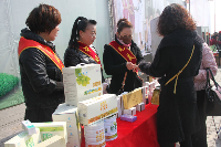 现场试用护手霜