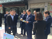 荆州市黄晓海局长参观完美公司展位