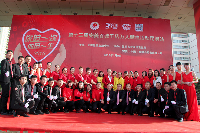 全体工作人员合影