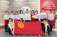 团委团旗合影